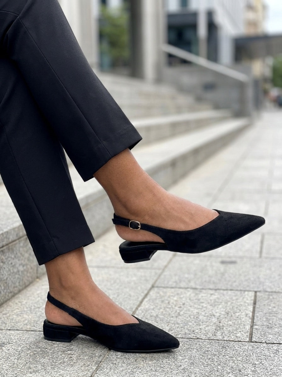 Slingbacks pointu en daim- Noir