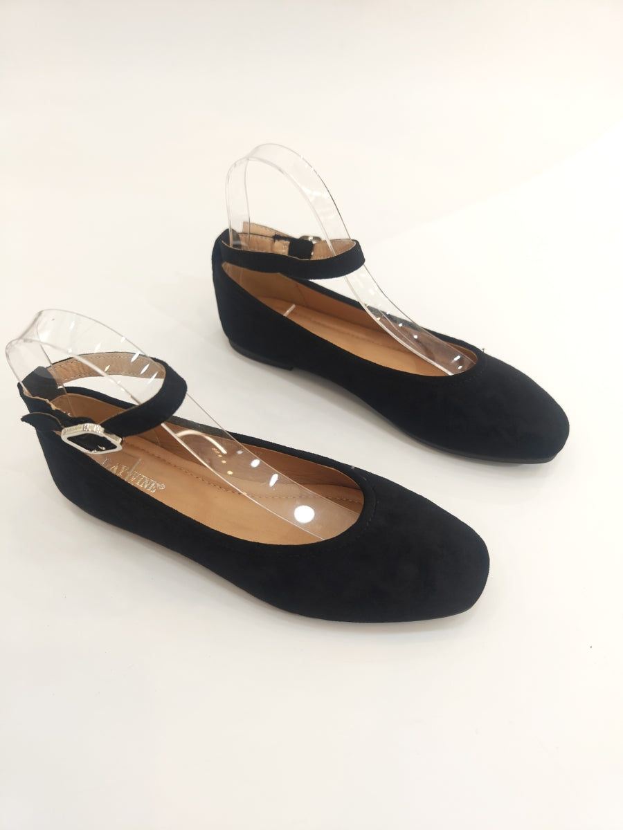 Ballerinas with strap - Black