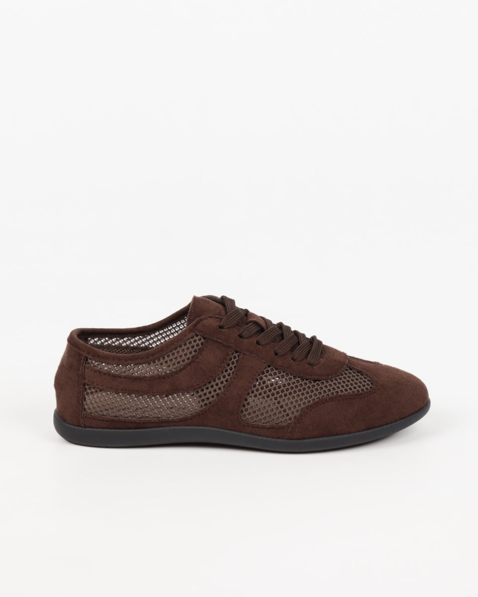 Lightweight Mesh Sneakers - Brown