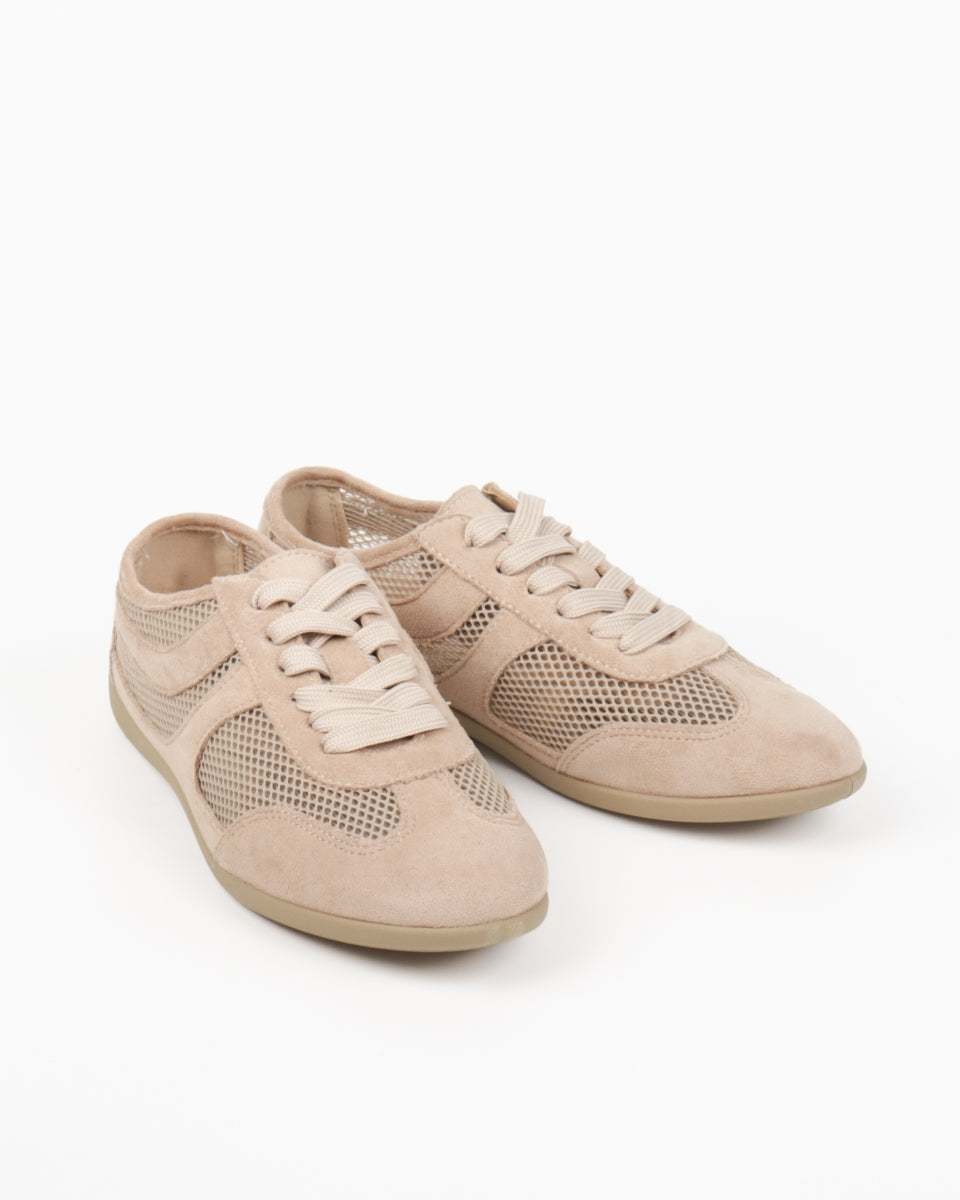 Lightweight Mesh Sneakers - Beige