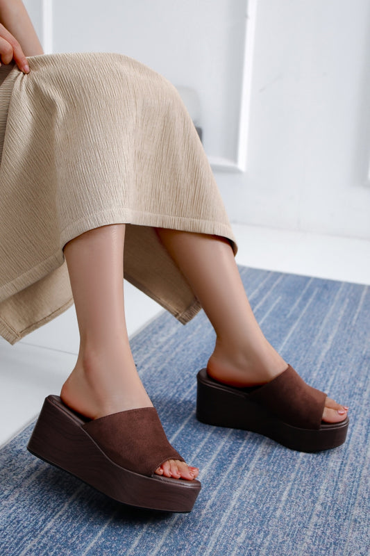 Wood-Effect Wedge Mules - Brown