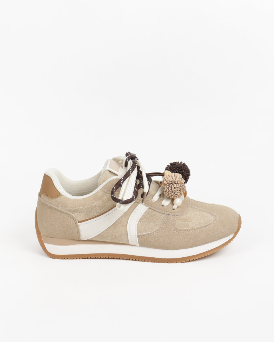 Sneaker with pompom - Beige