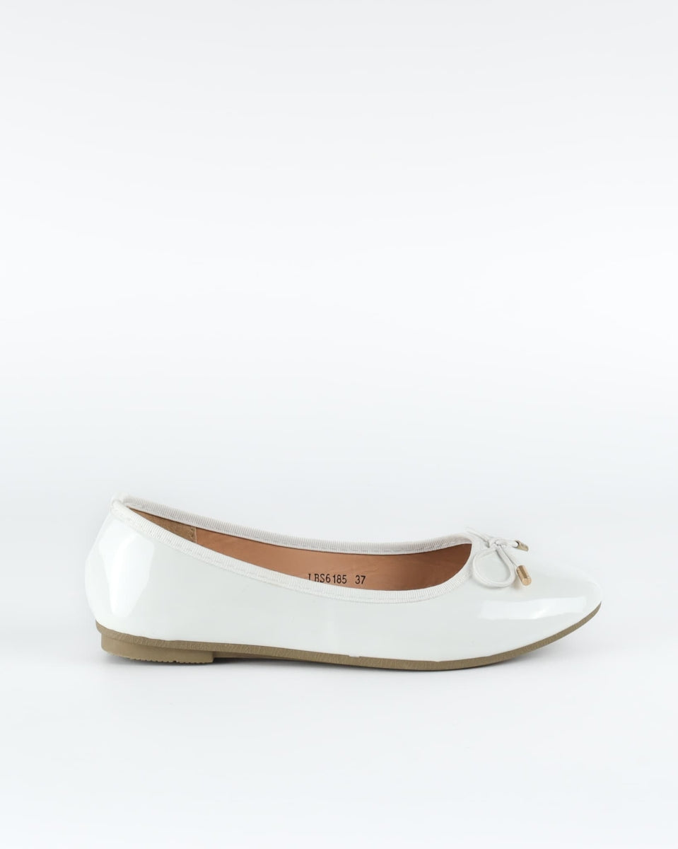 Classic ballet flats - White
